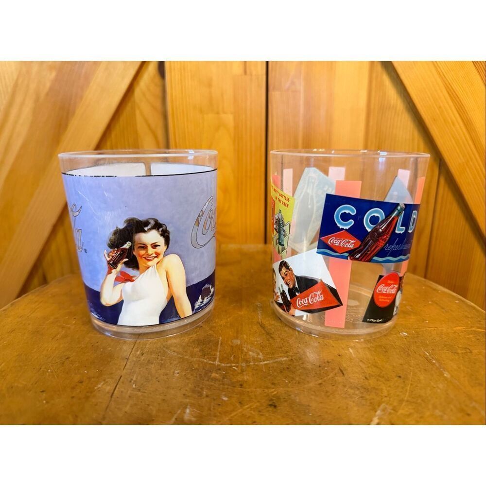 Coca Cola lot of 2 Plastic Tumblers (6768)